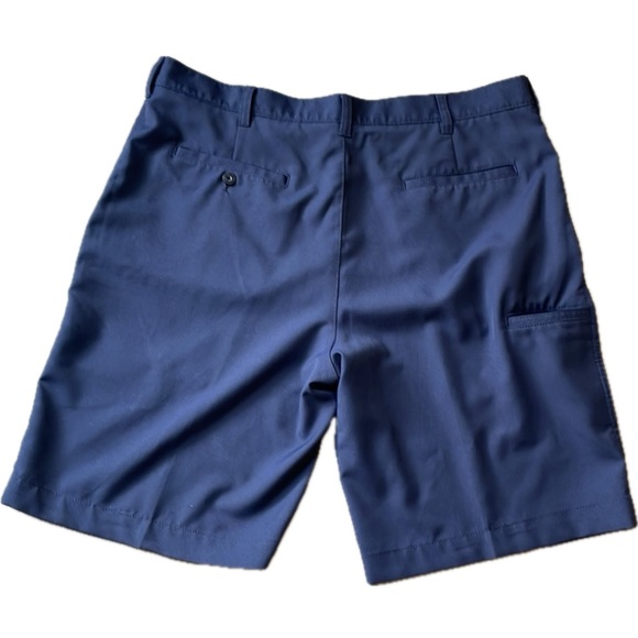 PGA Tour Blue Golf shorts with leg pocket . - Picture 2 of 7